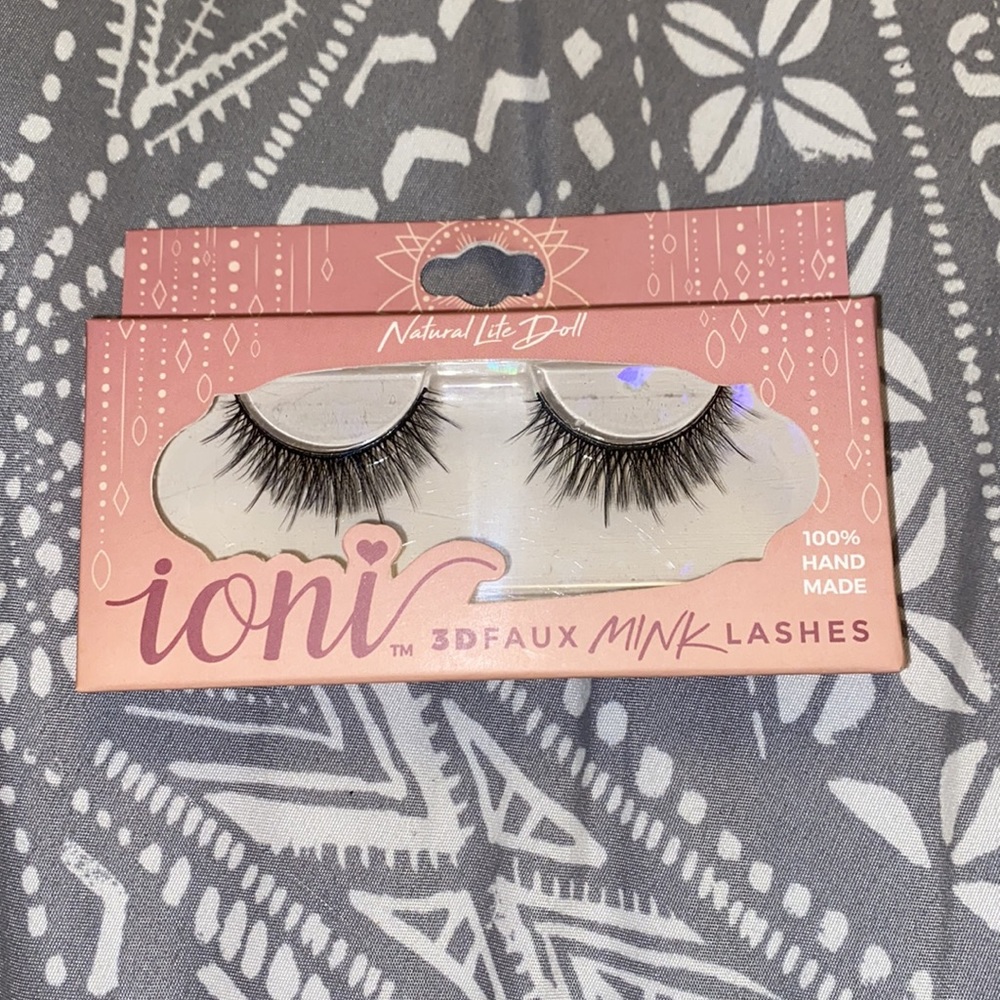 False lash bundle - Picture 2 of 4
